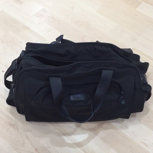 Tumi Bags Tumi Duffle Bag Poshmark